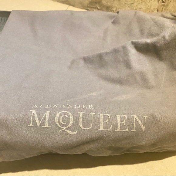 Alexander McQueen sneakers 36.5 - Picture 7 of 7